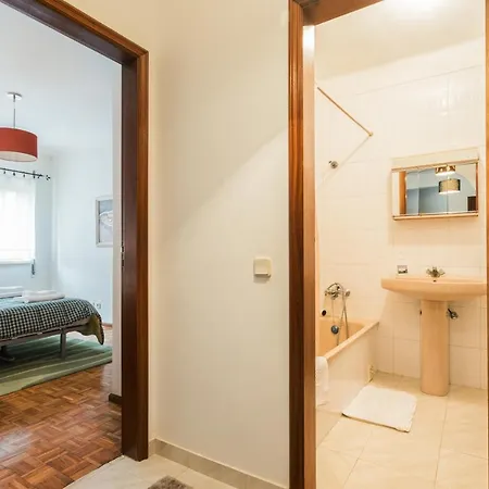 Best 14: Close To The Beach Apartment Peniche